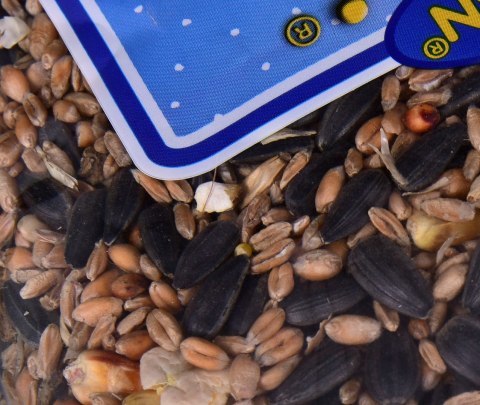 MEGAN Megi Karma zimowa w worku - mieszanka pełnoporcjowa dla ptaków - 1 kg