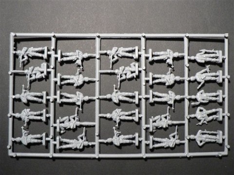 German Paratroopers Italeri