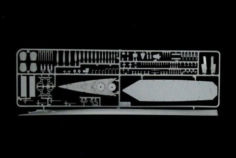 H.M.S. Hood Italeri