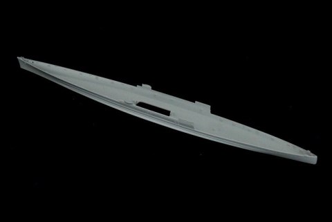 H.M.S. Hood Italeri