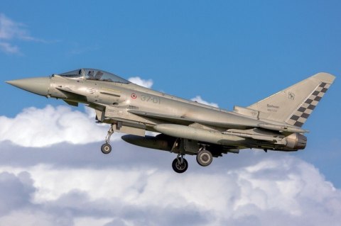 EF-2000 Typhoon single seater Italeri