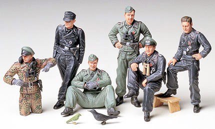 German Tank Crew at Rest Tamiya