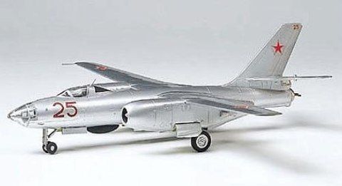 TAMIYA Ilyushin II-28 Be agle Tamiya