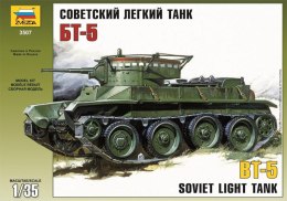 ZVEZDA Soviet Light Tank BT-5 Zvezda