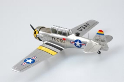 Model plastikowy T-6G Texan Hobby Boss