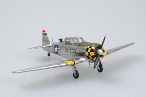 Model plastikowy T-6G Texan Hobby Boss