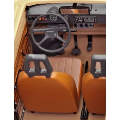 Model plastikowy Trabant 601 Universal Revell