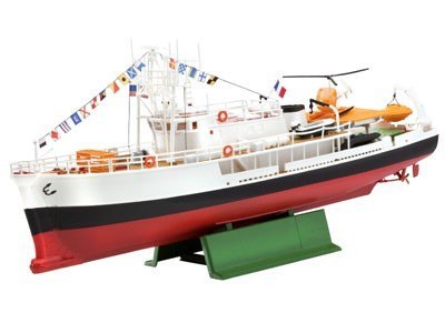 REVELL Exploration Vessel Revell