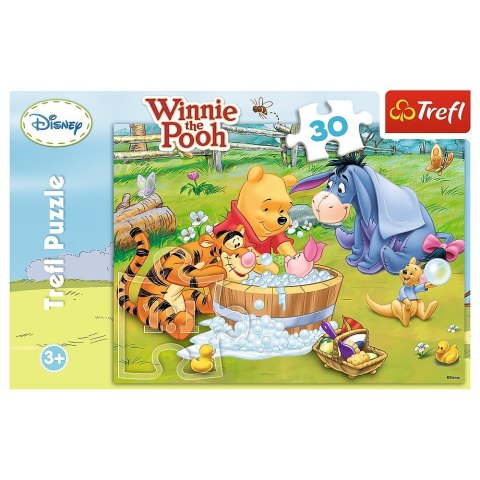 Puzzle 30 elementĂłw KubuĹ Puchatek KÄpiel Prosiaczka Trefl