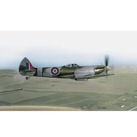 REVELL Spitfire Mk.XVI Revell