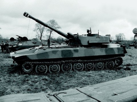 Soviet Gvozdika Soviet Howitzer Zvezda