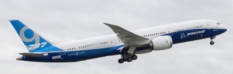 Boening 787-9 Dreamliner Zvezda