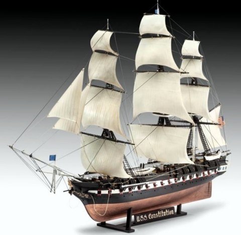 Model plastikowy U.S.S. Constitution Revell