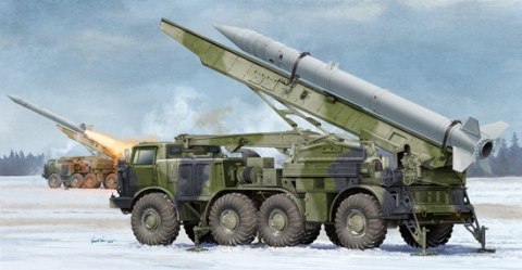 Russian 9P113 Tel w/9M21 Rocket Trumpeter