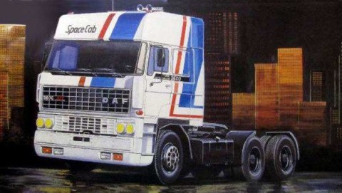 DAF 3600 SPACE CAB Italeri