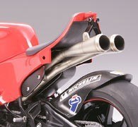 Ducati Desmosedici Tamiya