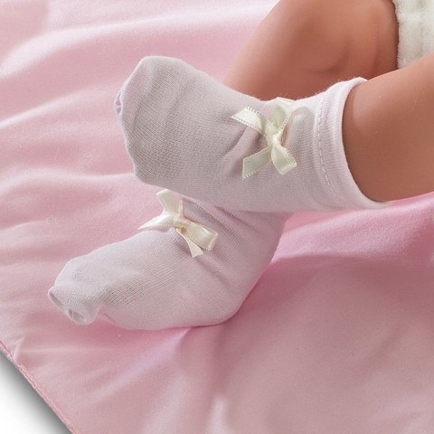 Lalka Bobas Tina na różowym kocyku 43 cm Llorens