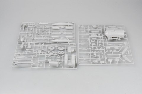 Model plastikowy Grumman F6F-5 Hellcat amerykański samolot bojowy Trumpeter