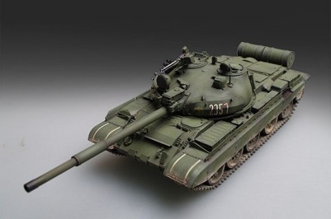 Model plastikowy Rosyjski T-62BD D modyfikowany 1984 Trumpeter