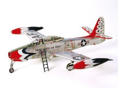 Model plastikowy F-84G Thunderbirds Tamiya