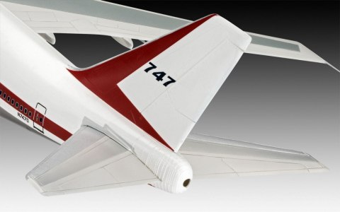Model plastikowy Zestaw upominkowy 50th Anniversary Boeing 747-100 1/144 Revell