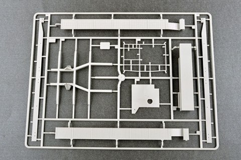 Model plastikowy rosyjski 9P78-1 TEL do systemu 9K720 Iskander-M Trumpeter