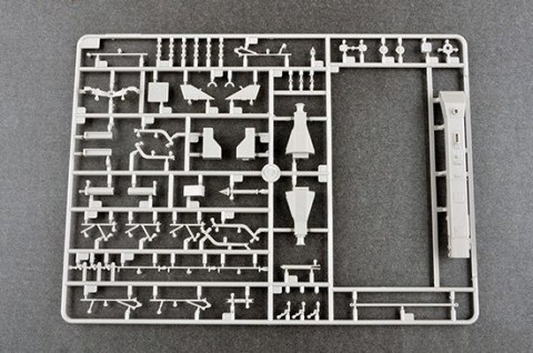 Model plastikowy rosyjski 9P78-1 TEL do systemu 9K720 Iskander-M Trumpeter