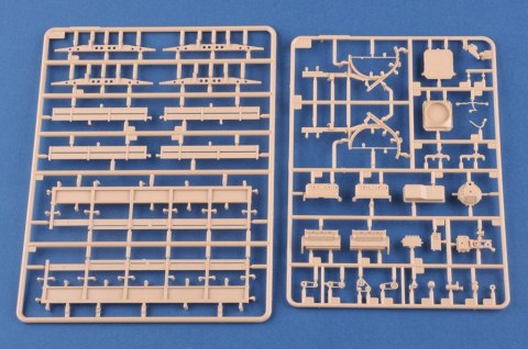 Model plastikowy ukraińska ciężarówka KrAZ-6322 "Żołnierz" Hobby Boss