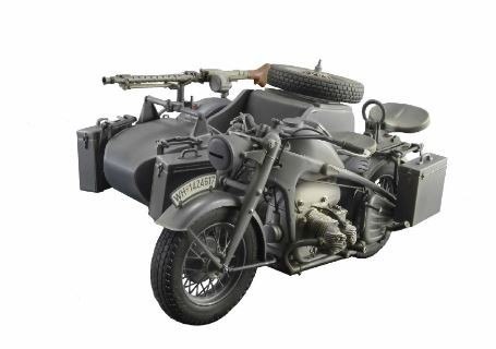 Model plastikowy WWII Zundapp KS 750 w/Side Car Italeri
