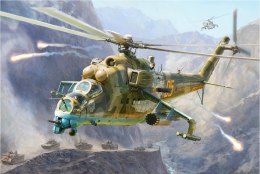 Model plastikowy MIL-24V/VP HIND Combat Helicopter Zvezda