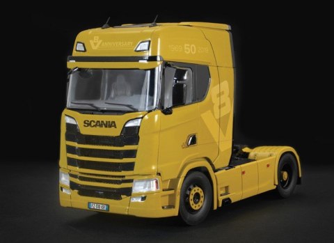 Model plastikowy Scania S730 Highline 4x2 1/24 Italeri