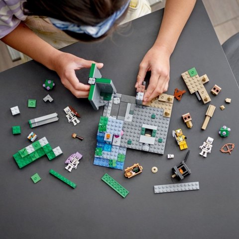 Klocki Minecraft 21189 Lochy Szkieletów LEGO