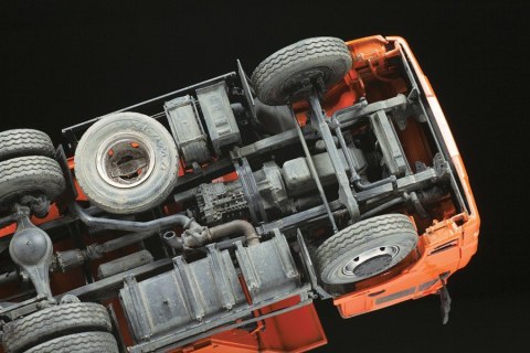 Model plastikowy Kamaz 65115 Wywrotka 1/35 Zvezda