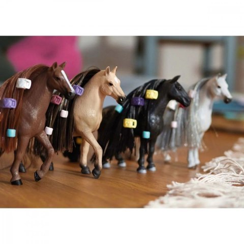 Figurka Piękna klacz Criollo Definitivo Schleich