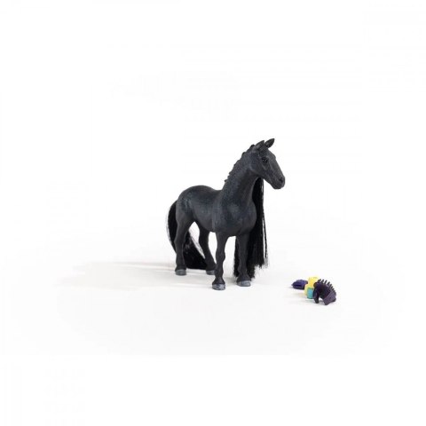 Figurka Piękna klacz Criollo Definitivo Schleich