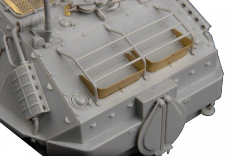 Model plastikowy BTR-60P BTR-60 PU 1/35 Trumpeter