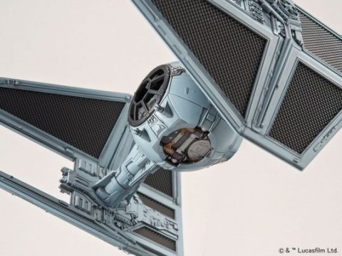 Model plastikowy Star Wars Bandai Tie Interceptor 1/72 Revell