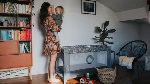 Łóżeczko turystyczne Stefi Pink Ombre Lionelo