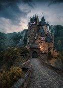 Puzzle 1000 elementów Zamek Eltz Ravensburger Polska
