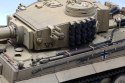Model plastikowy PzKpfw VI Tiger I early 1/16 Hobby Boss
