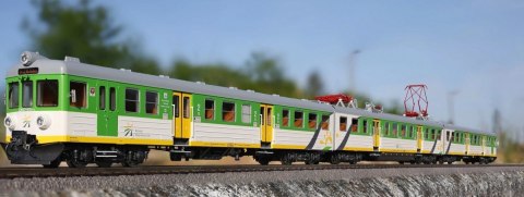 Eletryczny zespół trakcyjny EN57-935 Koleje Mazowieckie z dźwiękiem Piko