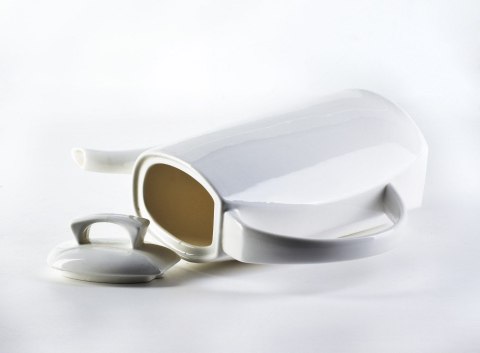 PORCELANOWY DZBANEK 2,3L 9 X 29 X H 26,5 CM