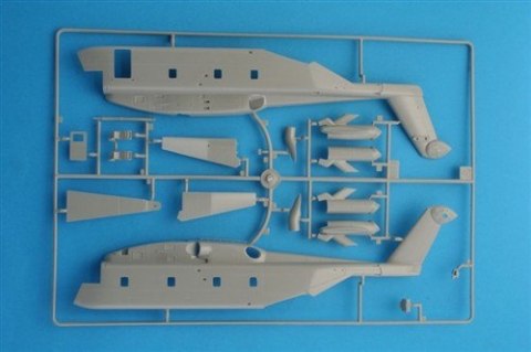 Model plastikowy MH-53E Sea Dragon Italeri