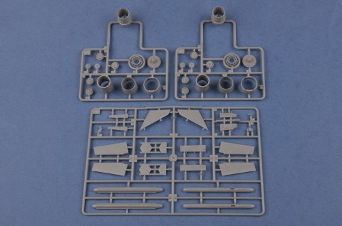 Model plastikowy Russian Su-34 Fullback Hobby Boss