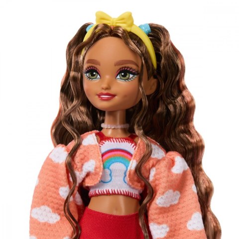 Lalka Barbie Dream Besties modowa Teresa na wrotkach Mattel