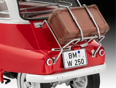 Model plastikowy BMW Isetta 250 70TH AN. 1/16 Revell