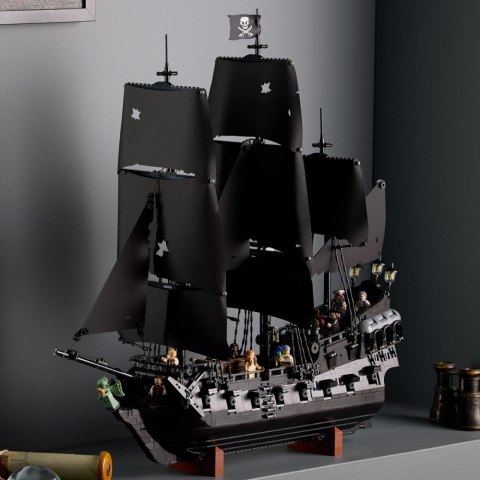 Klocki Icons 10365 Statek piracki kapitana Jacka Sparrowa LEGO