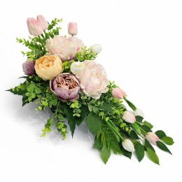 Wiosenny stroik na cmentarz kompozycja kwiatowa na grób tulipany