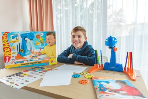 Zestaw Szkoła rysowania z projektorem - Hot Wheels Lisciani