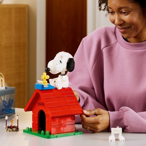 Klocki Ideas 21368 Fistaszki: Buda Snoopyego LEGO